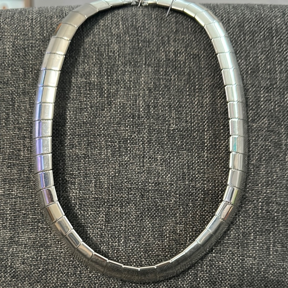 Elegant Silver Necklace